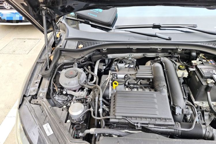 Used Skoda Superb 2025 TSI280 DSG Luxury Edition Engine Bay Right