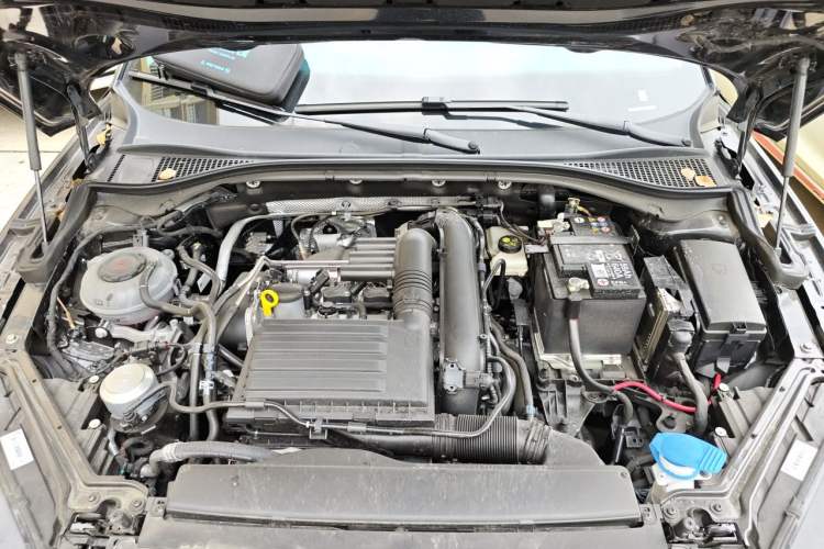 Used Skoda Superb 2025 TSI280 DSG Luxury Edition Engine Bay
