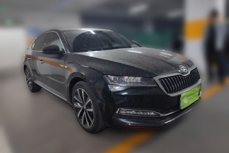 Used Skoda Superb 2025 TSI280 DSG Luxury Edition Front Right 45 Deg
