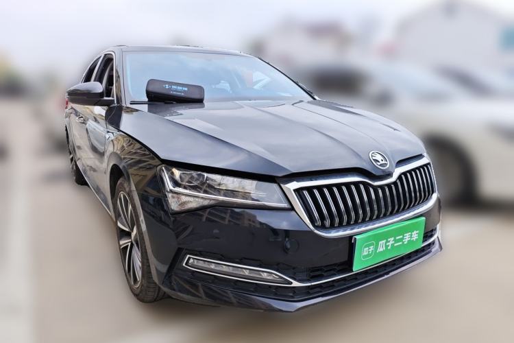 Used Skoda Superb 2025 TSI280 DSG Luxury Edition Front Right 45 Deg