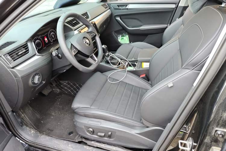 Used Skoda Superb 2025 TSI280 DSG Luxury Edition Left Front Seat