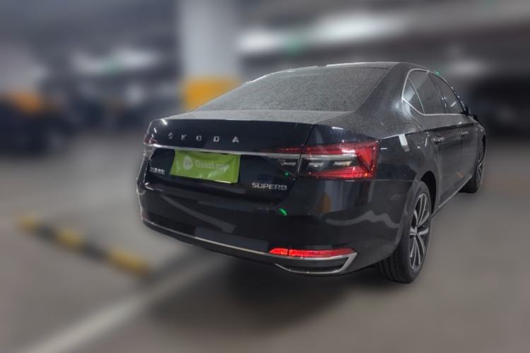 Used Skoda Superb 2025 TSI280 DSG Luxury Edition Rear Right 45 Deg