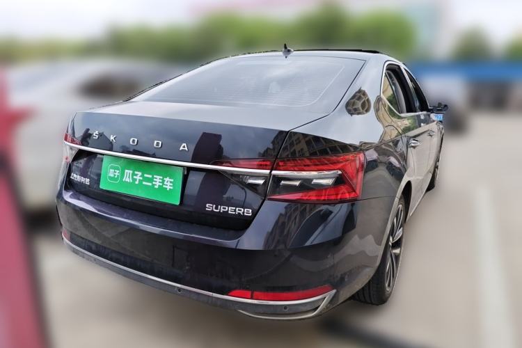 Used Skoda Superb 2025 TSI280 DSG Luxury Edition Rear Right 45 Deg