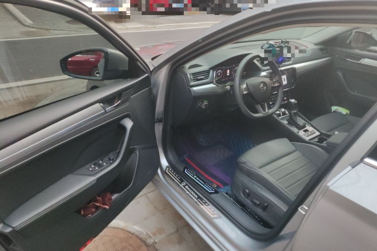 Used Skoda Superb 2025 TSI280 DSG Luxury Edition Interior 3