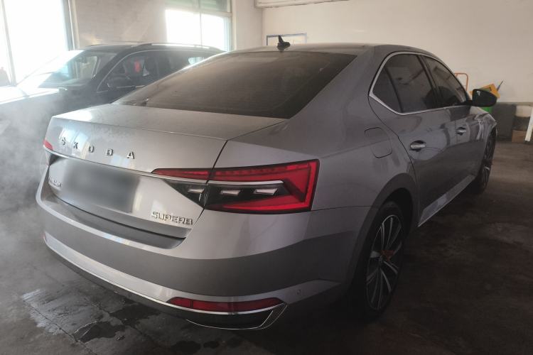 Used Skoda Superb 2025 TSI280 DSG Luxury Edition Rear Right 45 Deg