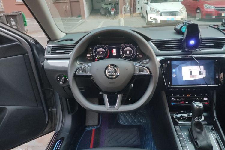 Used Skoda Superb 2025 TSI280 DSG Luxury Edition Steering Wheel