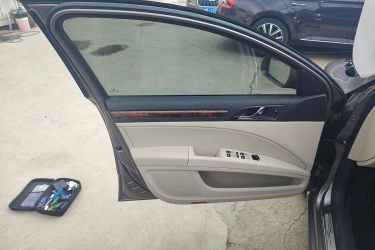 Used Skoda Superb Combi 2014 2.0 TSI Prestige Edition Left Front Door Interior