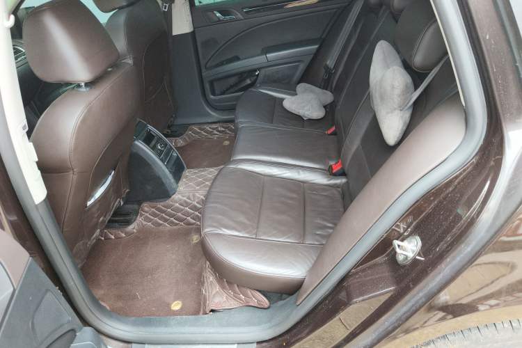 Used Skoda Superb Combi 2014 2.0 TSI L&K Limited Edition Left Rear Seat
