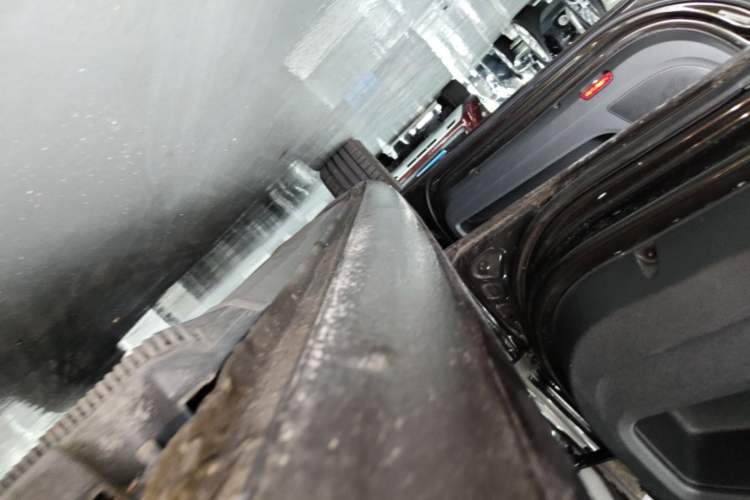 Used Skoda Superb Combi 2014 2.0 TSI L&K Limited Edition Left Side Sill