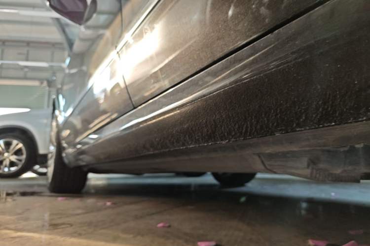 Used Skoda Superb Combi 2014 2.0 TSI Prestige Edition Left Side Sill