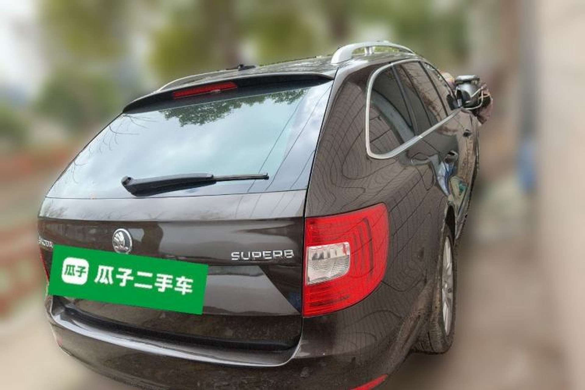 Used Skoda Superb Combi 2014 2.0 TSI L&K Limited Edition Rear Right 45 Deg