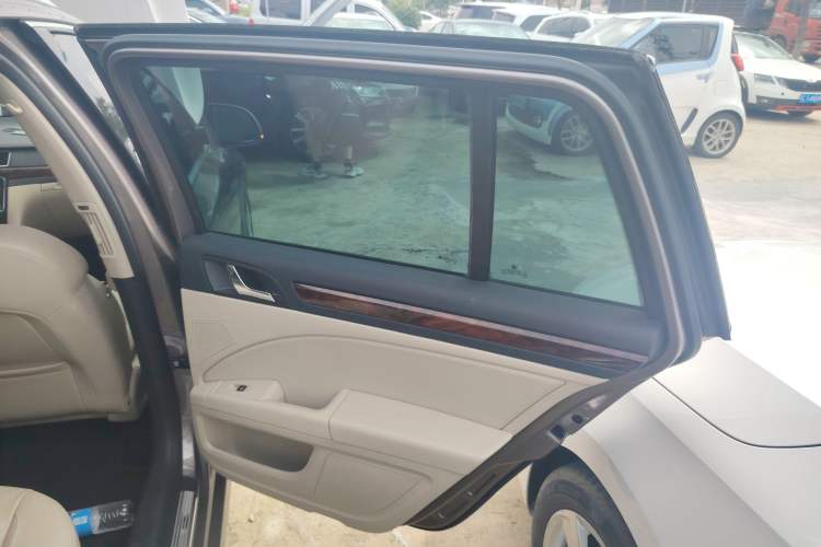 Used Skoda Superb Combi 2014 2.0 TSI Prestige Edition Right Rear Door Interior