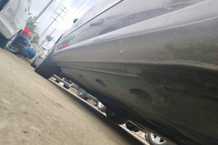 Used Skoda Superb Combi 2014 2.0 TSI Prestige Edition Right Side Sill