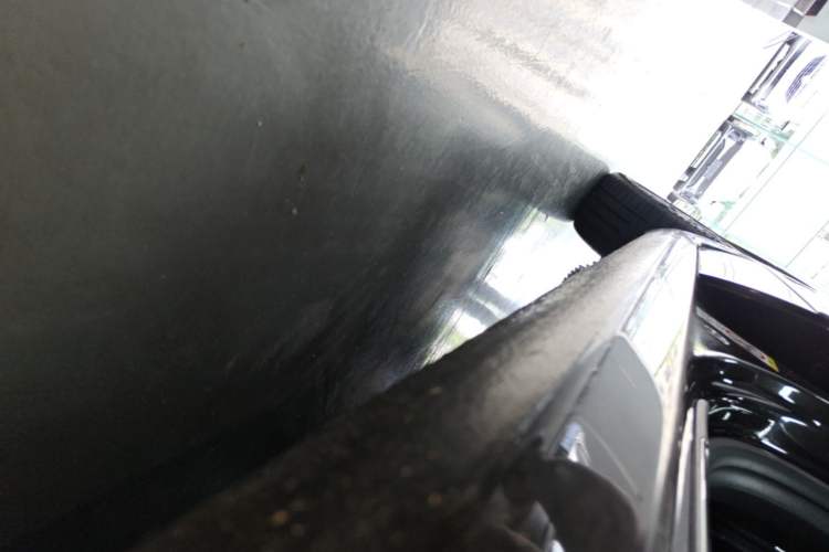 Used Skoda Superb Combi 2014 2.0 TSI L&K Limited Edition Right Side Sill