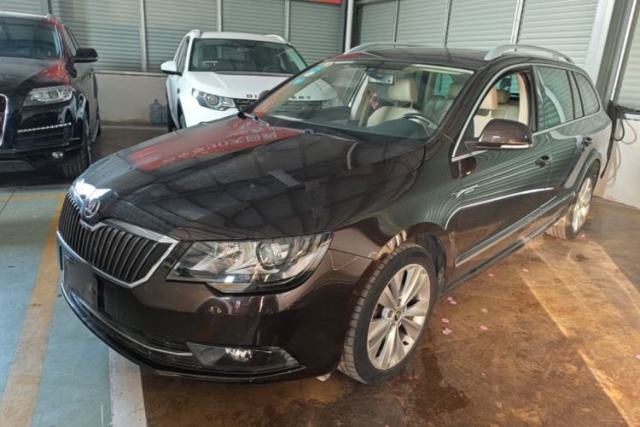 Used Skoda Superb Combi 2014 2.0 TSI Prestige Edition