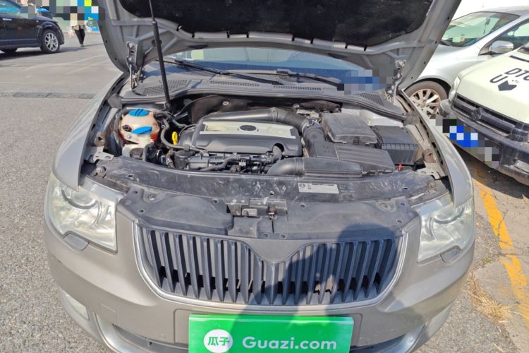Used Skoda Superb Combi 2014 2.0 TSI Prestige Edition Engine Bay