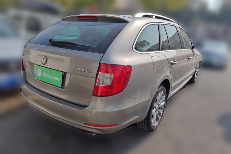 Used Skoda Superb Combi 2014 2.0 TSI Prestige Edition Rear Right 45 Deg