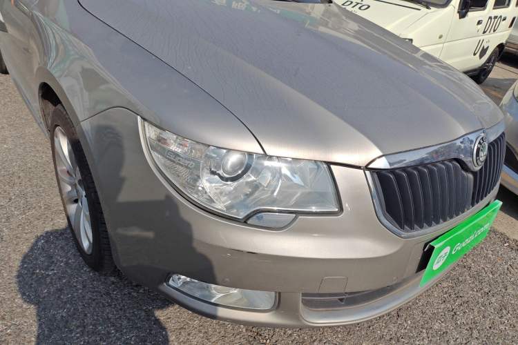 Used Skoda Superb Combi 2014 2.0 TSI Prestige Edition Right Front Headlight