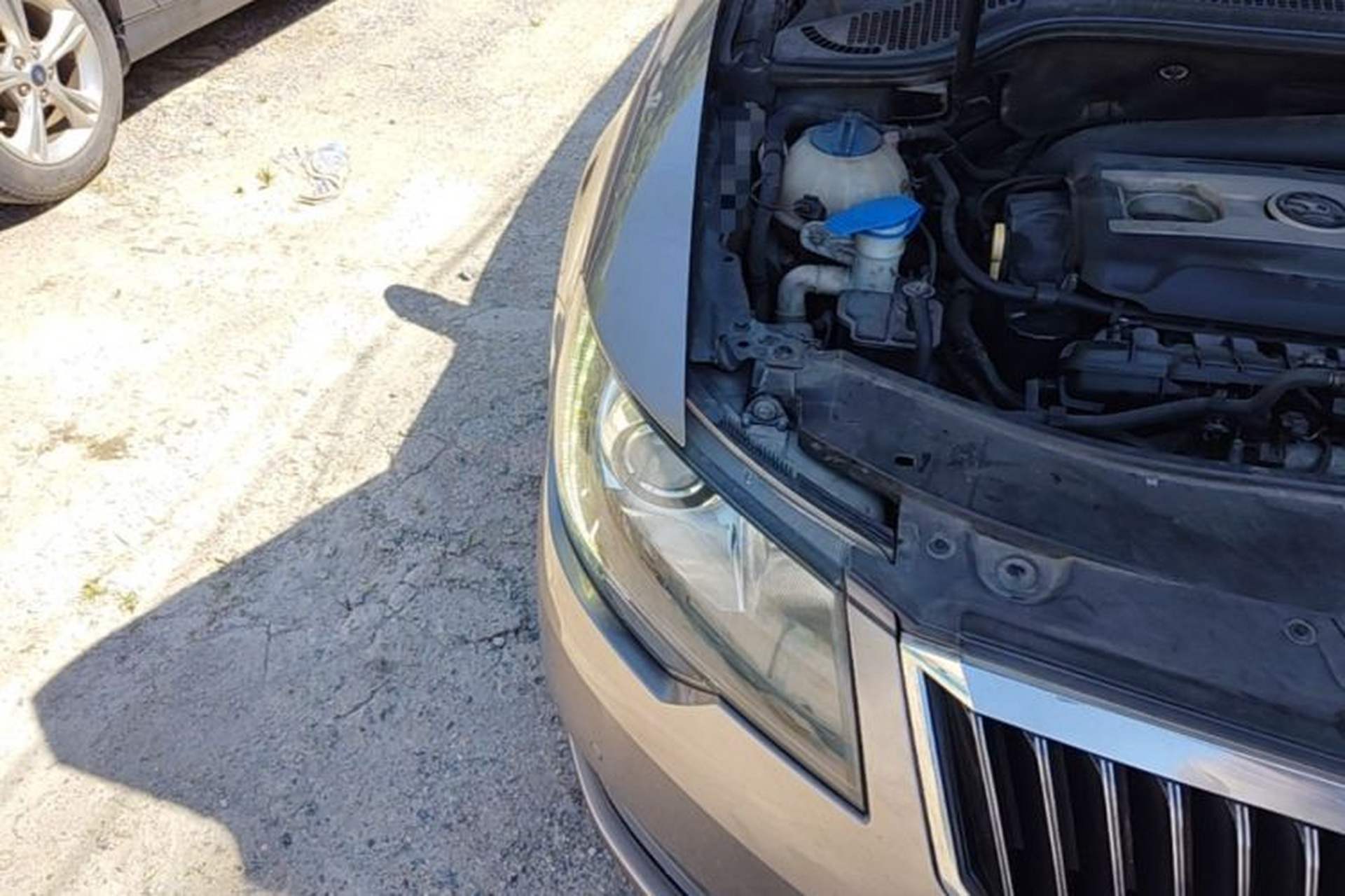 Used Skoda Superb Combi 2014 2.0 TSI Prestige Edition Right Front Headlight