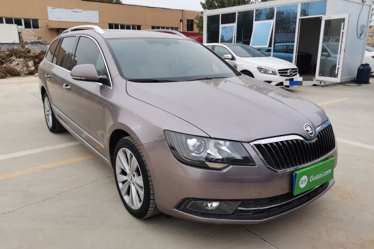 Used Skoda Superb Combi 2014 2.0 TSI Prestige Edition Exterior 2