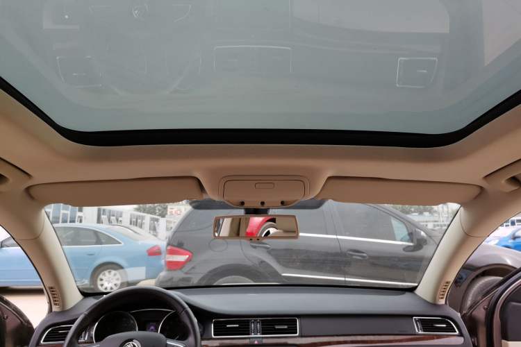 Used Skoda Superb Combi 2014 2.0 TSI Prestige Edition Headliner