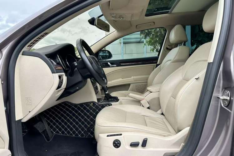 Used Skoda Superb Combi 2014 2.0 TSI Prestige Edition Interior 1