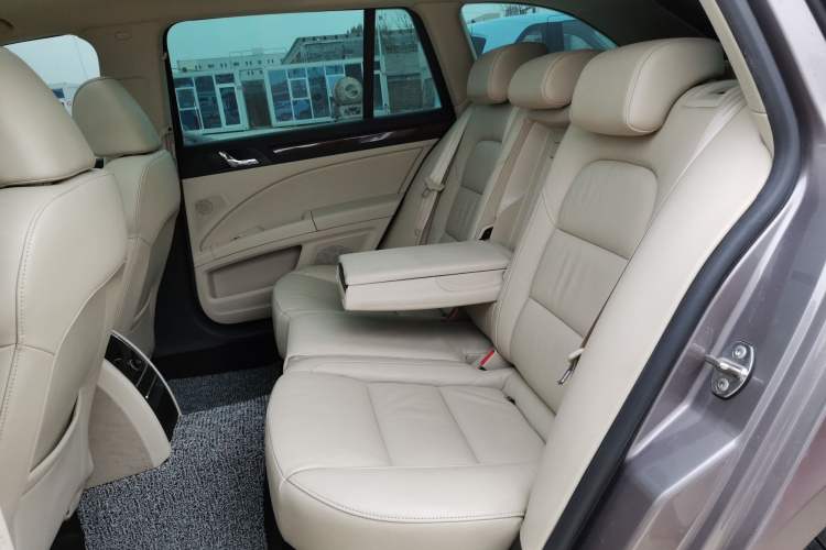 Used Skoda Superb Combi 2014 2.0 TSI Prestige Edition Interior 4
