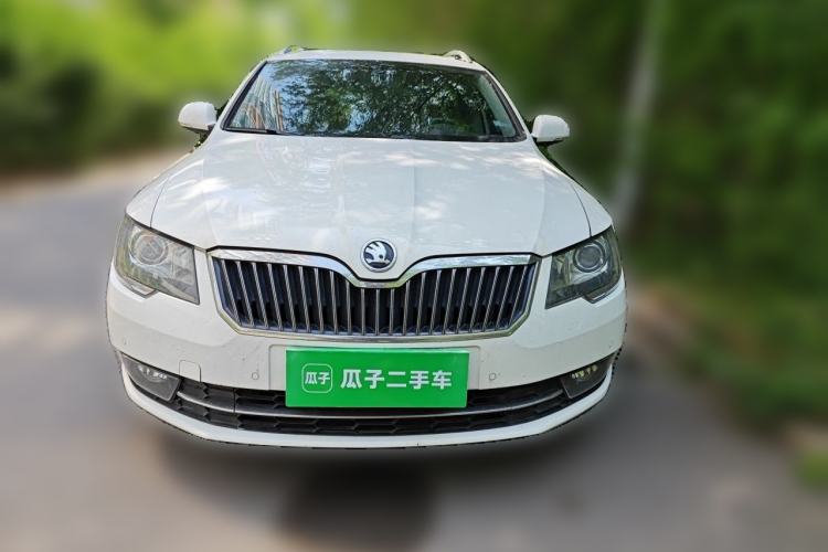 Used Skoda Superb Combi 2014 2.0 TSI L&K Limited Edition Front