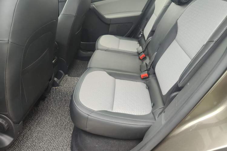 Used Skoda Yeti 2016 1.4TSI DSG Advanced Edition Interior 4