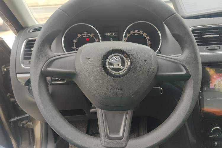 Used Skoda Yeti 2016 1.4TSI DSG Advanced Edition Steering Wheel