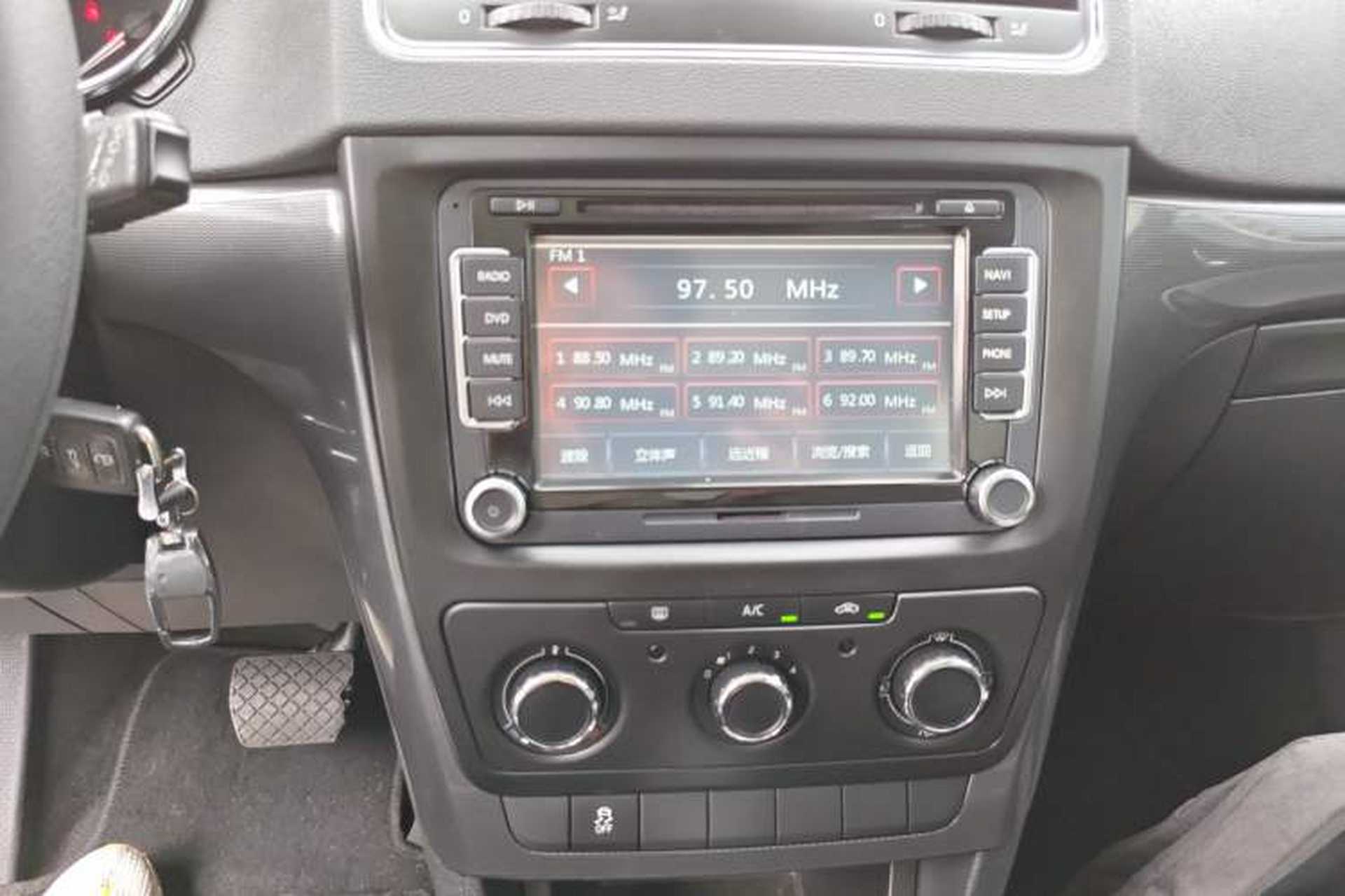 Used Skoda Yeti 2016 1.4TSI DSG Advanced Edition Audio And AC Panel