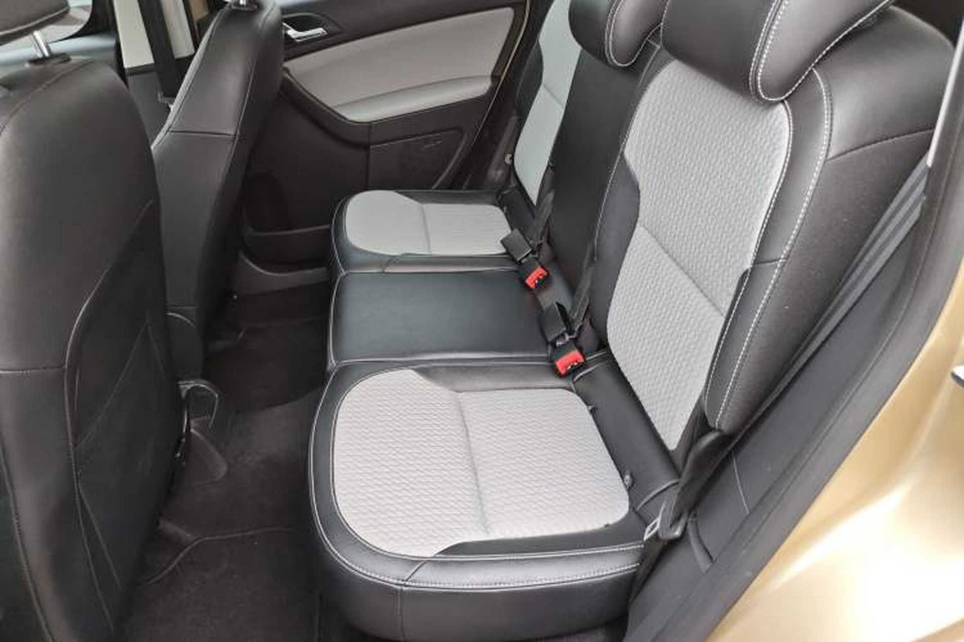 Used Skoda Yeti 2016 1.4TSI DSG Advanced Edition Interior 4