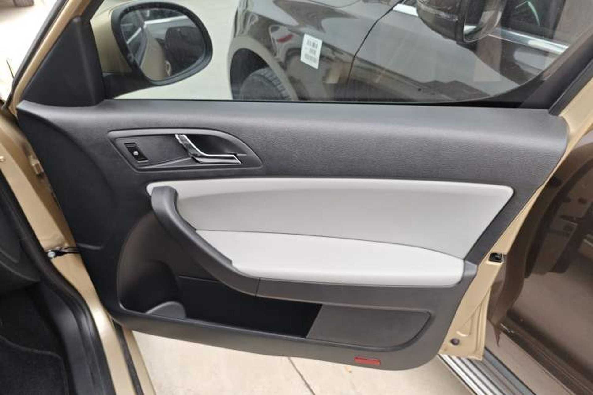 Used Skoda Yeti 2016 1.4TSI DSG Advanced Edition Interior 5