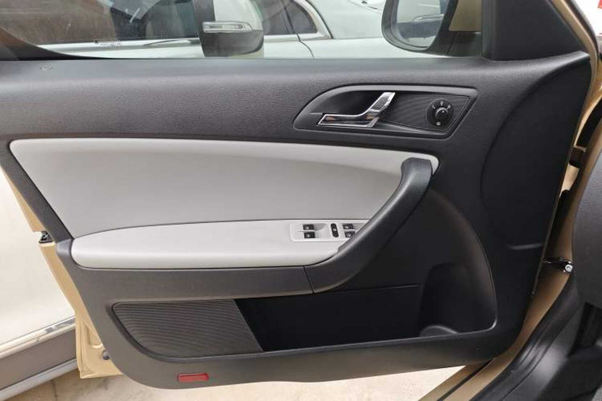 Used Skoda Yeti 2016 1.4TSI DSG Advanced Edition Interior 7