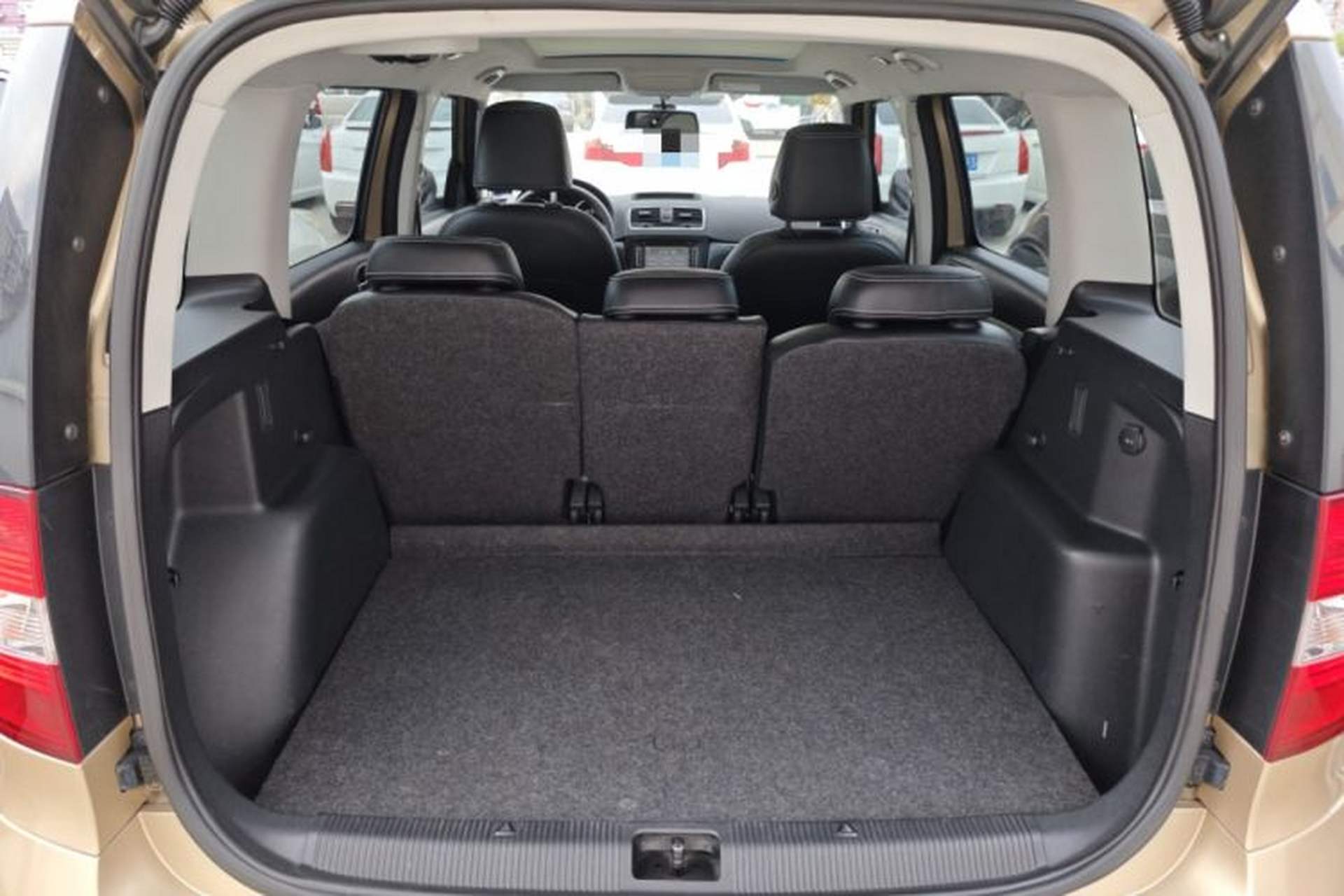 Used Skoda Yeti 2016 1.4TSI DSG Advanced Edition Trunk