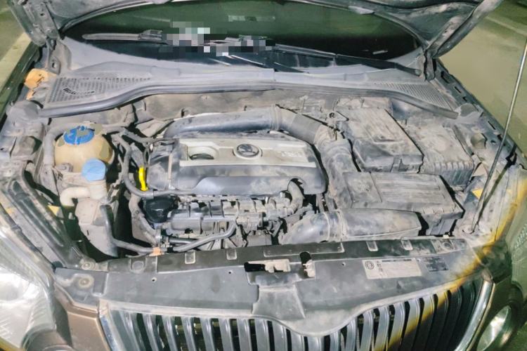 Used Skoda Yeti 2013 1.8T DSG Prestige Edition Engine Bay