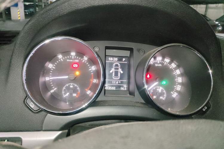 Used Skoda Yeti 2013 1.8T DSG Prestige Edition Instrument Cluster