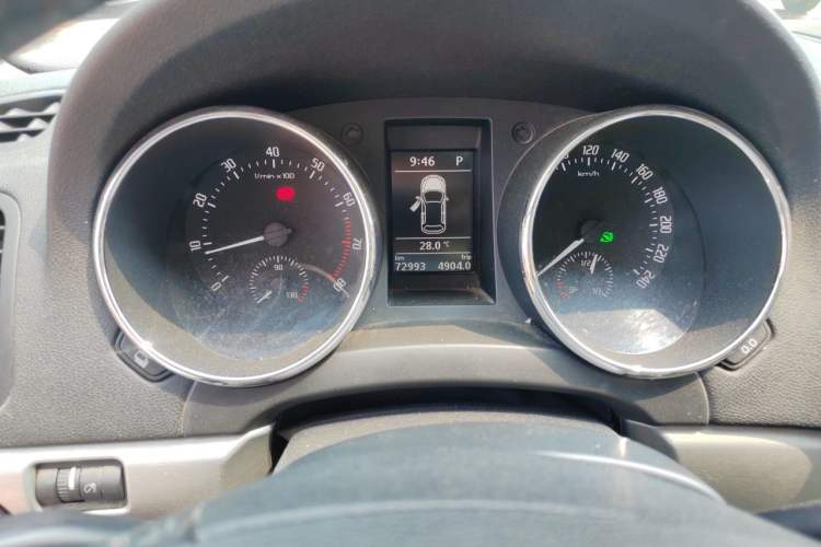Used Skoda Yeti 2013 1.8T DSG Prestige Edition Instrument Cluster