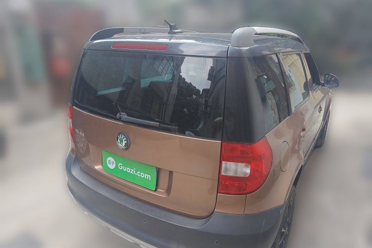 Used Skoda Yeti 2013 1.8T DSG Prestige Edition Rear Right 45 Deg