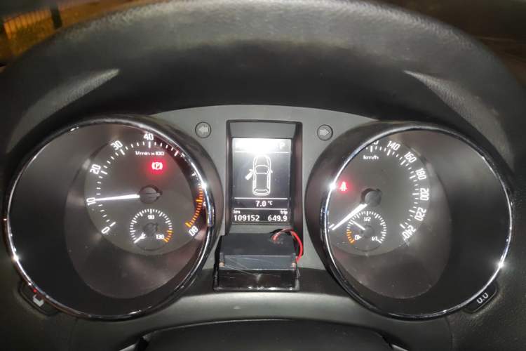 Used Skoda Yeti 2013 1.8T DSG Prestige Edition Instrument Cluster