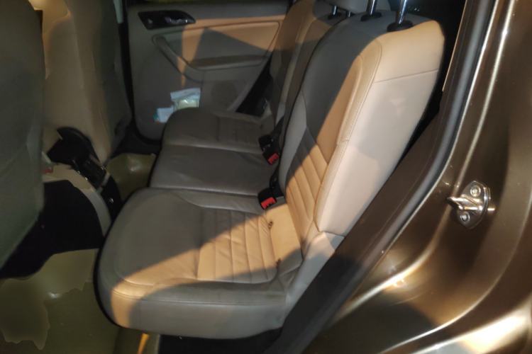 Used Skoda Yeti 2013 1.8T DSG Prestige Edition Left Rear Seat
