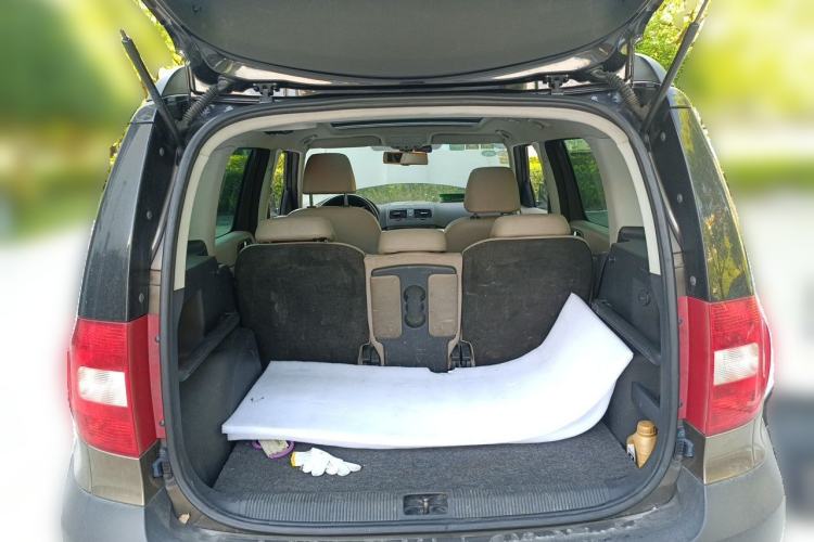 Used Skoda Yeti 2013 1.8T DSG Prestige Edition Trunk