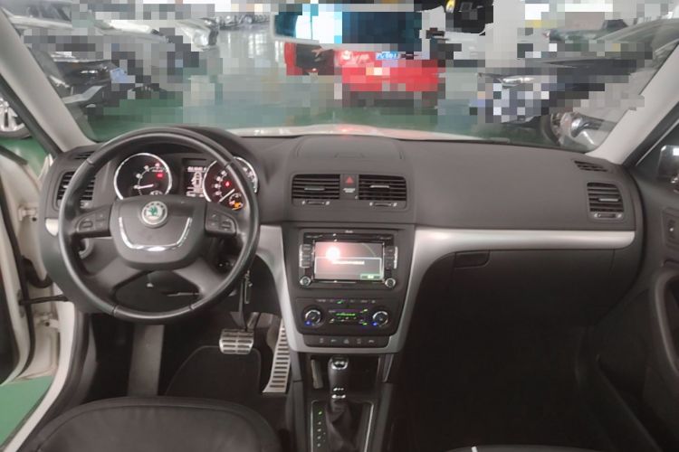Used Skoda Yeti 2013 1.8T DSG Prestige Edition Center Console