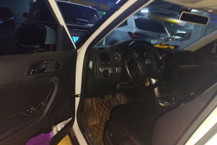 Used Skoda Yeti 2013 1.8T DSG Luxury Edition Driver Seat