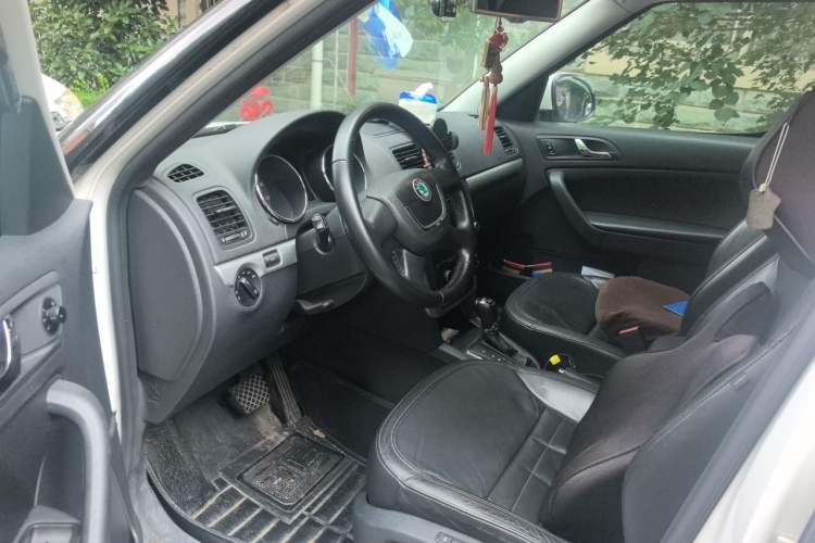 Used Skoda Yeti 2013 1.8T DSG Luxury Edition Driver Seat