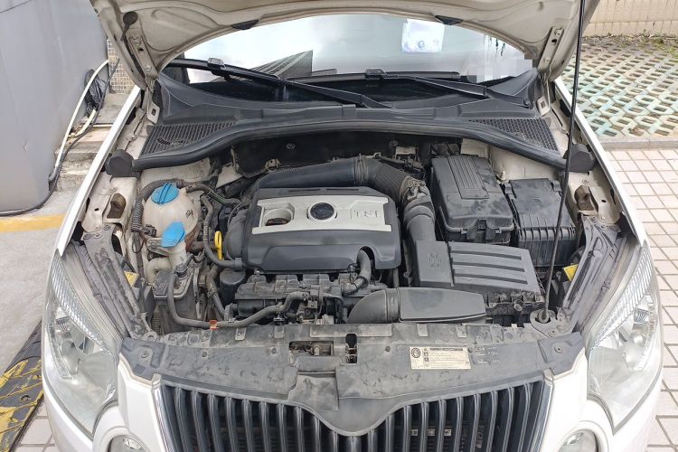 Used Skoda Yeti 2013 1.8T DSG Luxury Edition Engine Bay