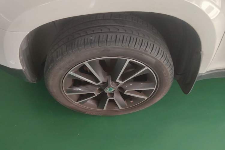 Used Skoda Yeti 2013 1.8T DSG Prestige Edition Exterior 4