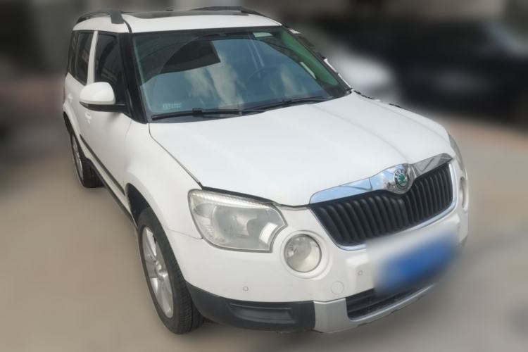 Used Skoda Yeti 2013 1.8T DSG Luxury Edition Front Right 45 Deg