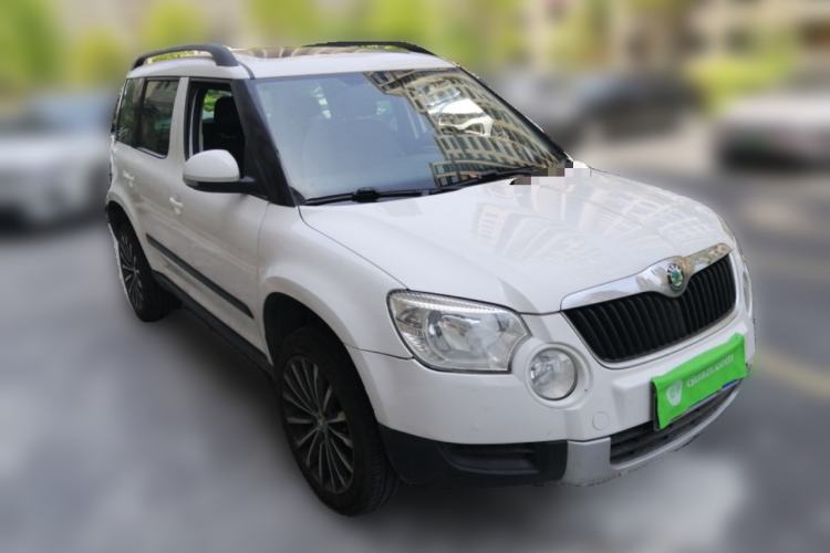 Used Skoda Yeti 2013 1.8T DSG Luxury Edition Front Right 45 Deg