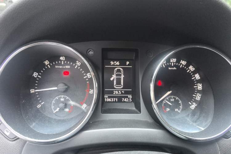 Used Skoda Yeti 2013 1.8T DSG Luxury Edition Instrument Cluster